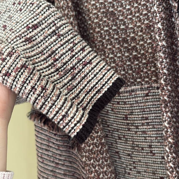 SOLDWhite House Black Market Multi-Color Fringe - Picture 4 of 9